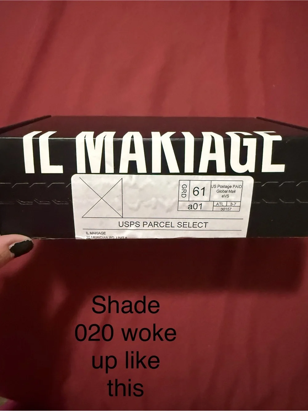 IL MAKIAGE Black Box with White Logo